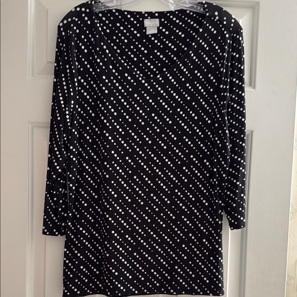 Chico's Black and White 3/4 Sleeve Crew Neck Top